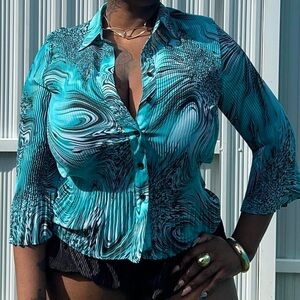 Turquoise swirl pleated button up blouse